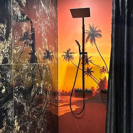 Esprit Africa, Et Sauna De Luxe